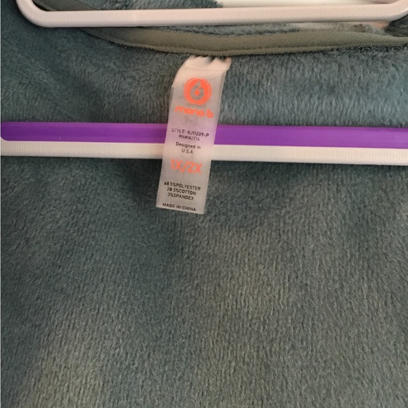 Mono B hooded Sweater - Picture 2 of 3